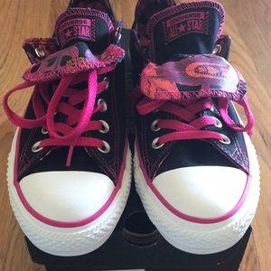 Women’s Converse All Stars - New
